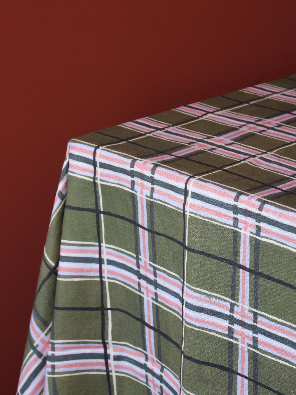 Large Plaid Tablecloth - Thumbnail 3